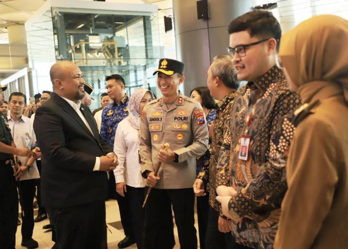 Kapolres Kediri Kota Hadiri Penerbangan Perdana Super Air Jet di Bandara Dhoho