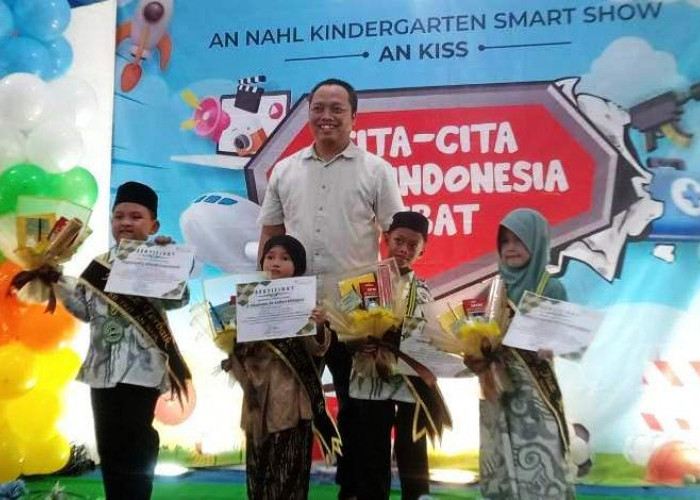Ajarkan Berani Bermimpi Sejak Dini, KB TKIT An Nahl Gelar Show Beragam Profesi