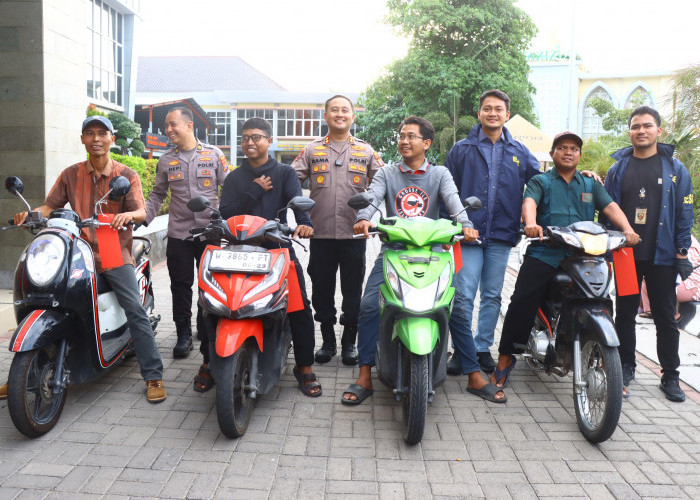Kapolres Gresik Kembalikan Motor Curian kepada Korban, Dua Pelaku Diamankan