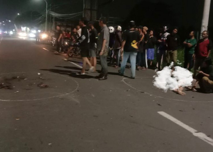 Kurang Hati-hati Saat Menyeberang, Pelajar Meregang Nyawa Usai Tabrakan Motor di Driyorejo