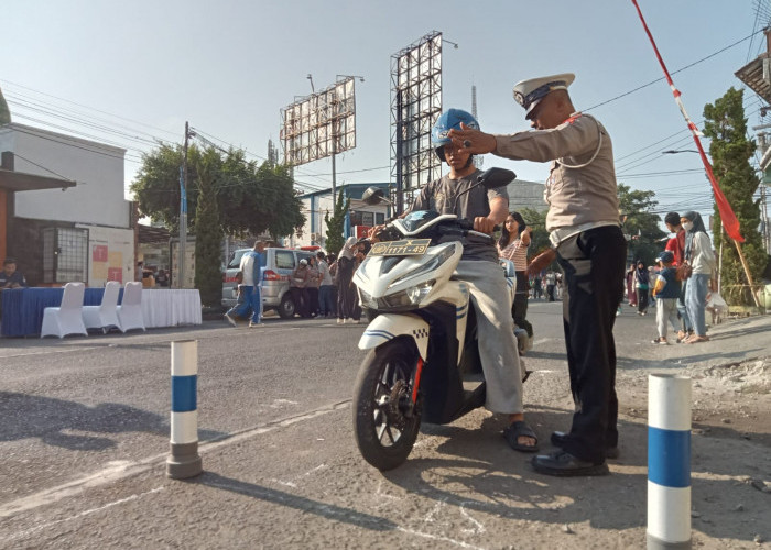 Peringati HUT Ke-71 Lantas, Satlantas Polres Tulungagung Bikin Warga Bisa Coba Dulu Ujian SIM di CFD