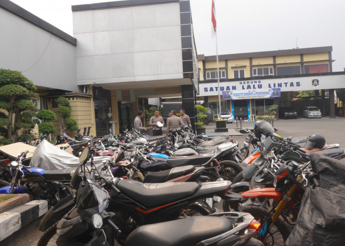 Jaring Puluhan Kendaraan Bising, Polres Lamongan Sita 48 Sepeda Motor Berknalpot Brong