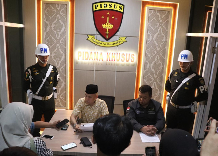 Rugikan Negara Rp 1,37 M, Kejati Lampung Tahan Mantan Kadis PUPR