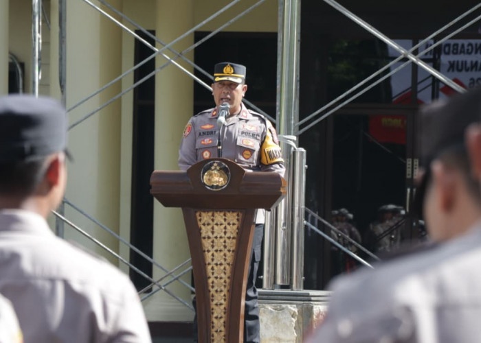 Dedikasi Tanpa Cacat, Kapolsek Prambon Raih Kenaikan Pangkat Pengabdian Jelang Purna Bhakti