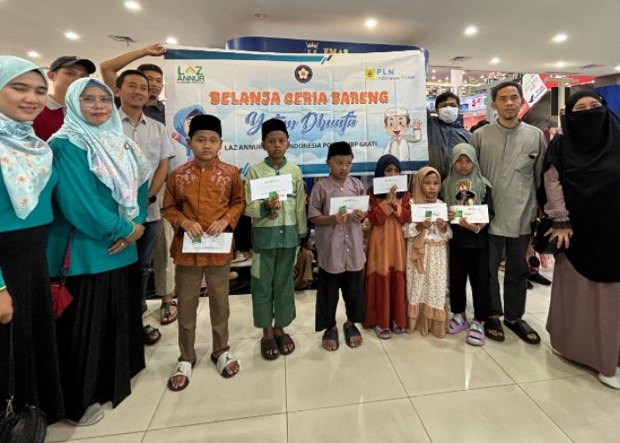 LAZ Annur PLN IP UBP Grati Ajak 100 Anak Yatim Belanja Ceria di Pasuruan