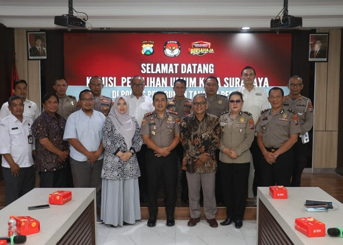 Perkuat Sinergisitas Keamanan Pemilu, KPU Surabaya Audiensi ke Polres Pelabuhan Tanjung Perak 