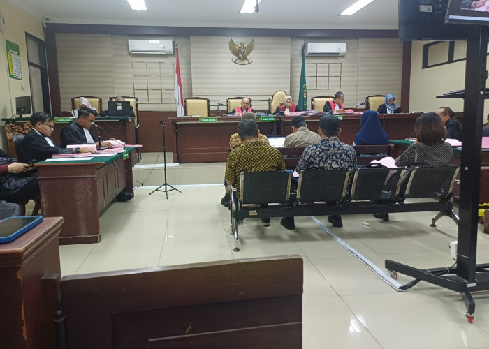 Korupsi Pemeliharaan Kolam Pelabuhan Tanjung Perak, 6 Pejabat Pelindo dan APBS Didakwa Rugikan Negara Rp200 M