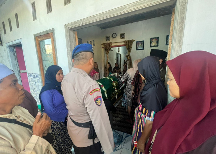 Wanita Pencari Kerang Asal Panggungrejo Tewas Tersambar Petir
