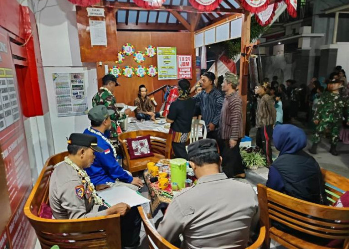 Polsek Lumajang Kota dan Forkopimcam Nilai Lomba Siskamling 2025 di Tompokersan