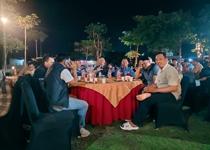 30 Wartawan Andalan Ngopi Bareng Kapolres Lumajang, Perkuat Komunikasi dan Keterbukaan Informasi