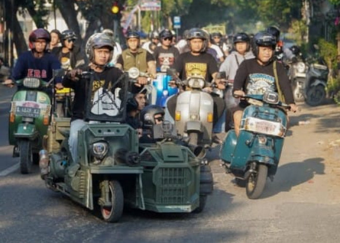 Rayakan HJL dan Hari Bhayangkara, Ratusan Scooterist Banjiri Lamongan Vespa Day 2026