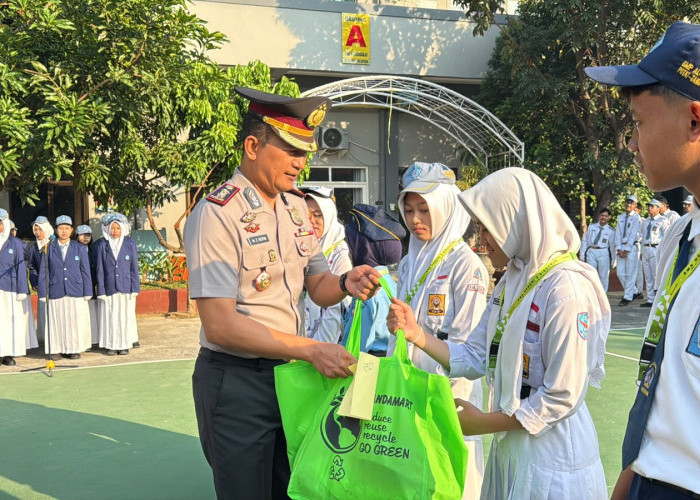 Perangi Kenakalan Remaja, Wakapolresta Sidoarjo Tekankan Disiplin dan Literasi Digital di SMAN 2