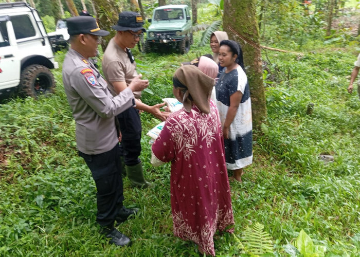 Aksi Kemanusiaan Polres Jember Tembus Medan Ekstrem, Bantuan Sampai ke Pelosok Sukorambi