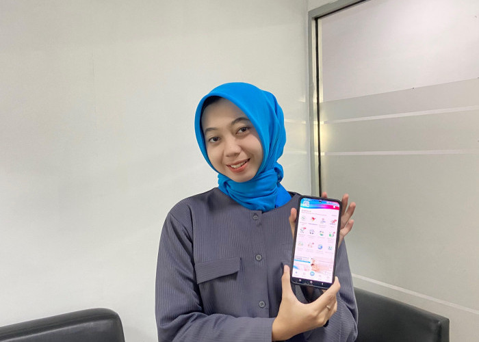    Petugas BPJS Satu Bantu Tiara Alur Layanan Berobat di Faskes   