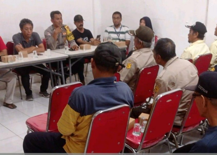 Bhabinkamtibmas Medokan Ayu Ajak Warga dan Sekuriti Perketat Keamanan Lingkungan