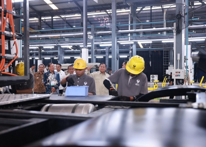 Diresmikan Presiden Prabowo, Pekerja Asli Magelang Berharap Pabrik Kendaraan Listrik Bangkitkan Ekonomi Lokal