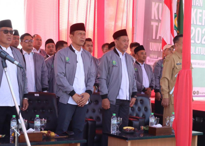 Bupati Wahono Beri Apresiasi Pemberangkatan KKN Unugiri 2025, Dorong Mahasiswa Bangun Koperasi Desa