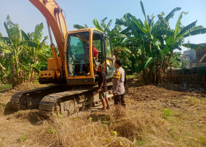 Polres Pelabuhan Tanjung Perak Optimalkan Lahan Jagung di Tambak Wedi
