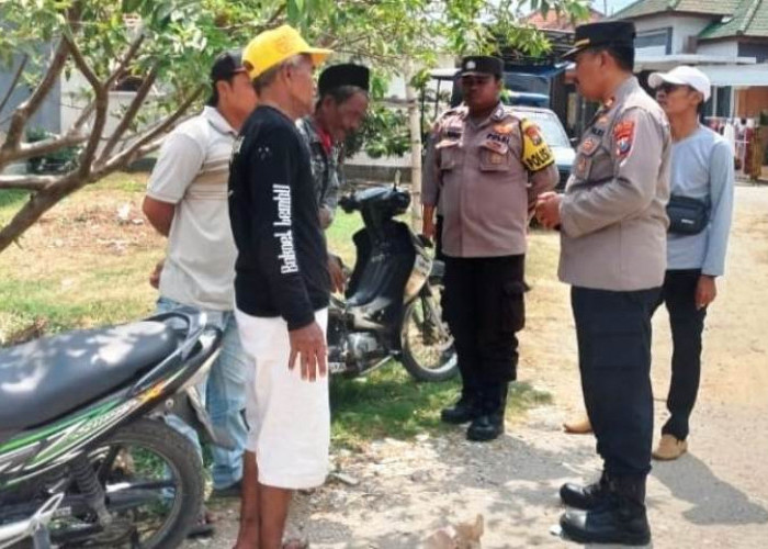 Sisir Desa Lajing dan Tengket, Polsek Arosbaya Giat Patroli Dialogis Ajak Warga Jaga Kamtibmas