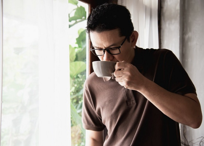Sahur Minum Kopi saat Puasa? Ini Batas Aman Kafein agar Jantung Tak Berdebar