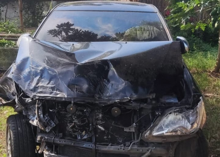 Mobil Ketua Bawaslu Jember Terlibat Kecelakaan, Dua Meninggal, Dua Luka Berat