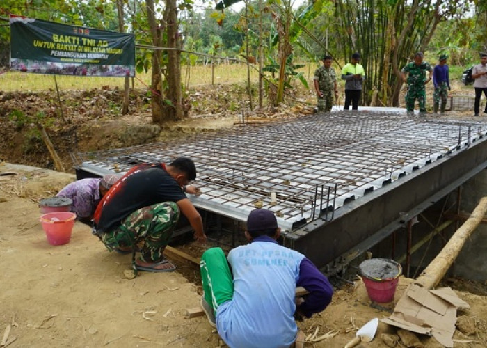 Dandim Sumenep Cek 2 Jembatan Bakti TNI, Progres Capai 95 Persen