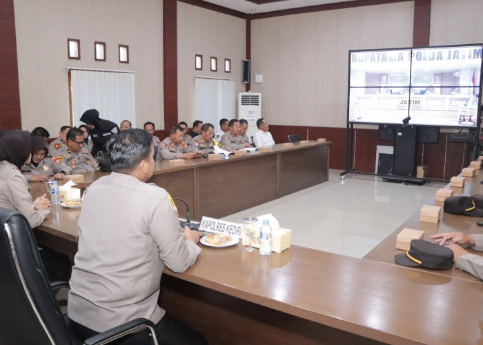 Kapolres Kediri Ikuti Zoom Meeting Taklimat Awal Audit Kinerja Itwasum Polri Tahap II TA 2024