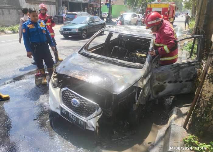 Datsun Go di Tulungagung Terbakar, Berikut Penyebabnya