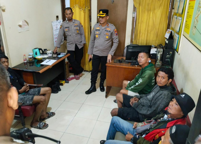 Sapu Bersih Parkir Liar dan Cepek, Polsek Wonocolo Amankan 7 Orang