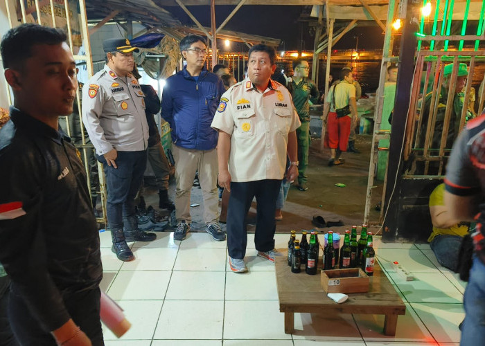 Modus Tuang ke Teko Plastik, Kafe Mokong di Pesisir Suramadu Digerebek Tiga Pilar Kenjeran