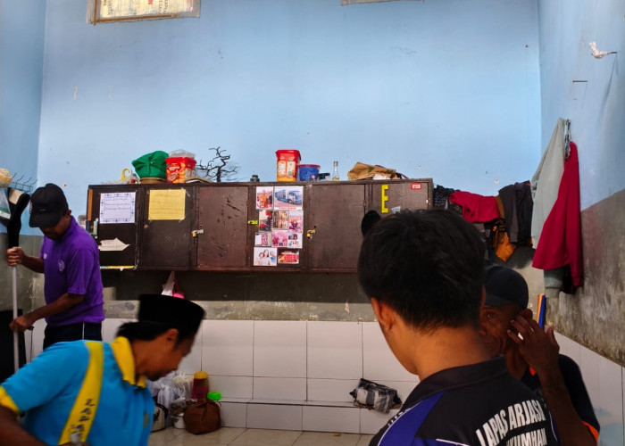 Wujudkan Lingkungan Bersih dan Sehat, Lapas Arjasa Gelar Kerja Bakti Blok Hunian