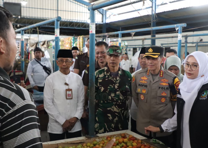 Kapolresta Banyuwangi Sidak Pangan dan Energi Pastikan Stabilitas Harga Jelang Ramadan 1447 H