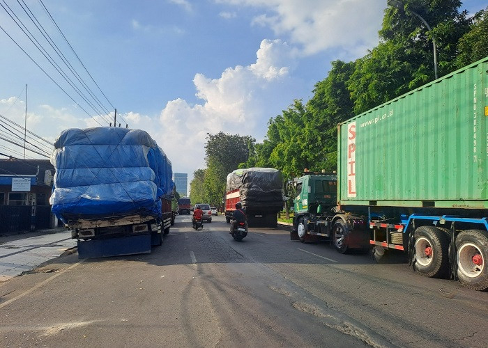 Truk ODOL Masih Marak di Tanjung Perak Surabaya, Ancam Keselamatan dan Kelancaran Logistik