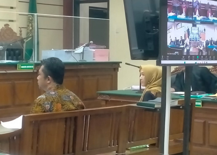 Kesaksian Siska Wati di Sidang Pemotongan Insentif BPPD Sidoarjo, Ari Suryono Minta Uang untuk Beli HP 