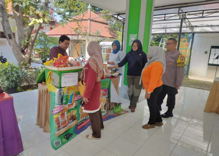 Polsek Rungkut Pantau Pasar Murah di Rungkut Kidul, Jaga Stabilitas Pangan dan Kamtibmas