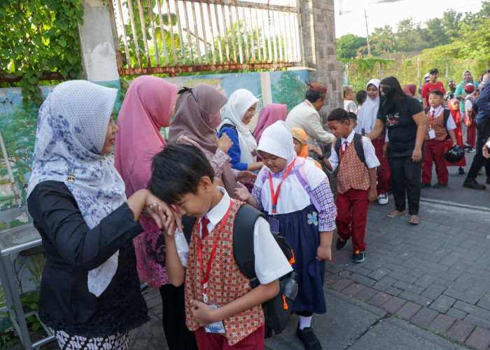 MPLS Ramah Anak Dimulai, Sekolah di Surabaya Ciptakan Suasana Aman dan Menyenangkan