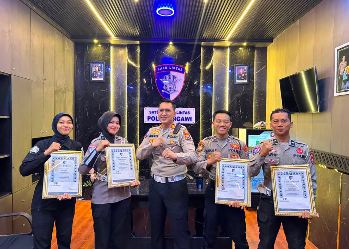 Raih Prestasi Kapolda Cup 2026, Atlet Judo Polres Ngawi Terima Reward dari Kasat Lantas
