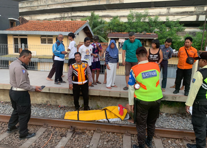 Lansia Kalibokor Tewas Tertabrak Kereta Api Penataran