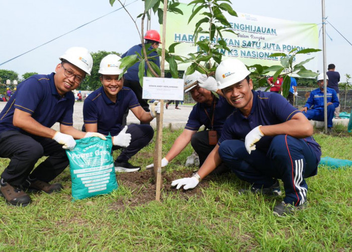 Hijaukan Pembangkit, PLN Indonesia Power UBP Grati Laksanakan Penanaman Pohon