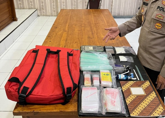 Polres Malang Tangkap Pengedar Sabu di Dampit, Sita 44,6 Gram Narkotika Siap Edar