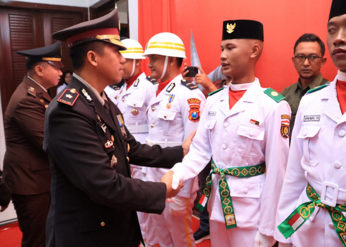 Hadir di Pengukuhan Paskibraka 2026, Polres Ngawi Dukung dan Beri Motivasi