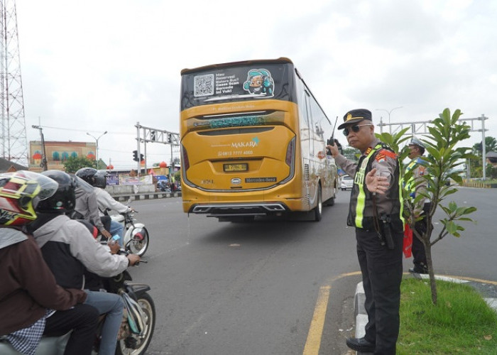 H+4 Lebaran Volume Kendaraan Meningkat, Polisi Siaga di Jalur Wisata Malang Raya