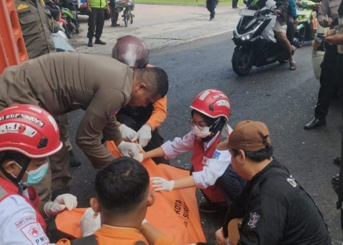 Kurang Hati-hati Saat Berkendara, Pemotor Tewas Usai Adu Banteng dengan Pikap di Jalan Kuwukan Surabaya