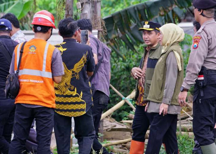Gubernur Khofifah Tinjau Banjir Pasuruan, Pemkot Fokus Penanganan dan Solusi Jangka Panjang