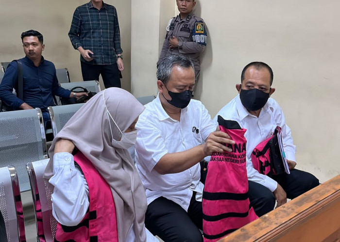 Kasus Pungli ESDM Jatim, Aris Mukiyono Didakwa Paksa Pemohon Bayar Uang Perizinan Tambang dan Air Tanah