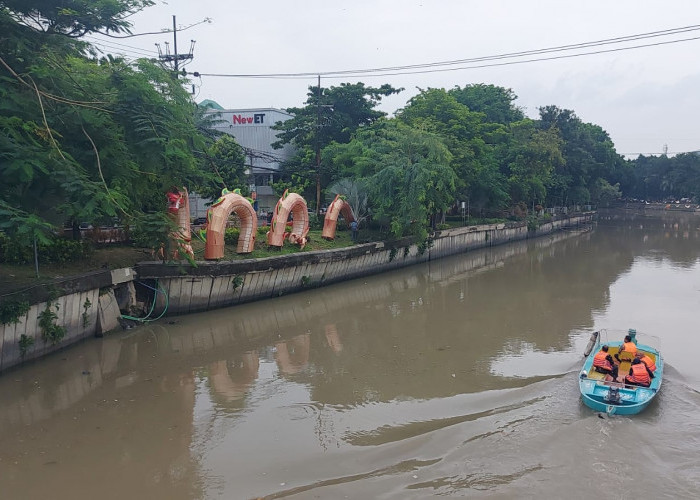 Tembok Kanal di Taman Ekspresi Nyaris Ambrol, Wewenang Perbaikan Ada pada BBWS Brantas