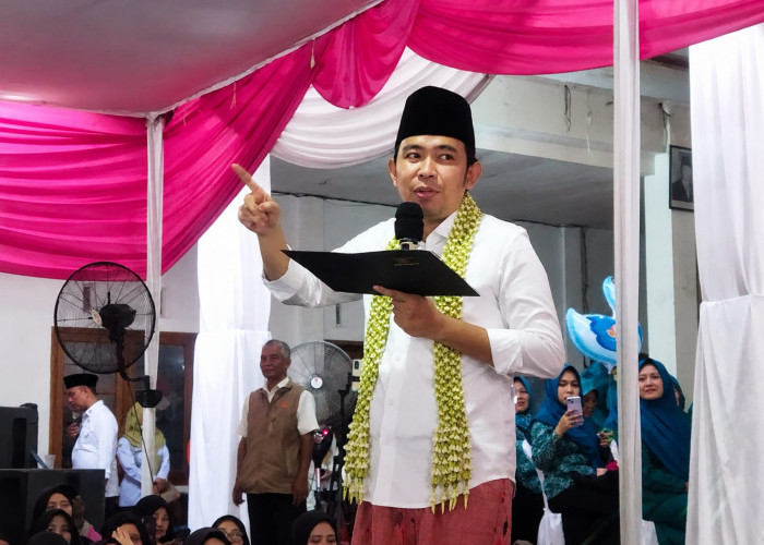 Warga Rambipuji Keluhkan Saluran Irigasi Tersumbat Sampah, Pemkab Jember Siapkan TPA Modern