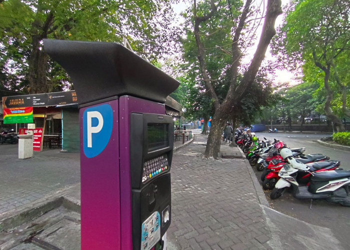 Penuhi Target 65 Miliar, Dishub Surabaya Terapkan Pembayaran Parkir Digital via QIRS