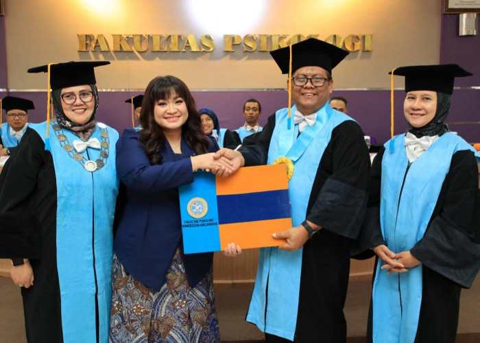Tawarkan Teori Baru Loyalitas Kader, Herlina Harsono Njoto Raih Gelar Doktor Psikologi Unair