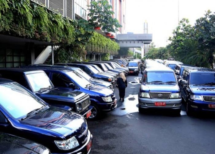 4.486 Kendaraan Operasional Dilelang, Dewan: Wali Kota Surabaya Sekarepe Dewe